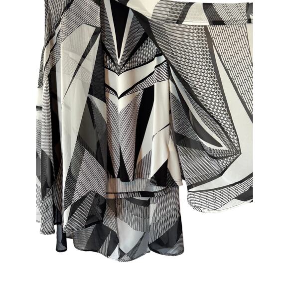 Dressbarn Geometric Abstract High Low Sleeveless Blouse Black White XL - Picture 2 of 10